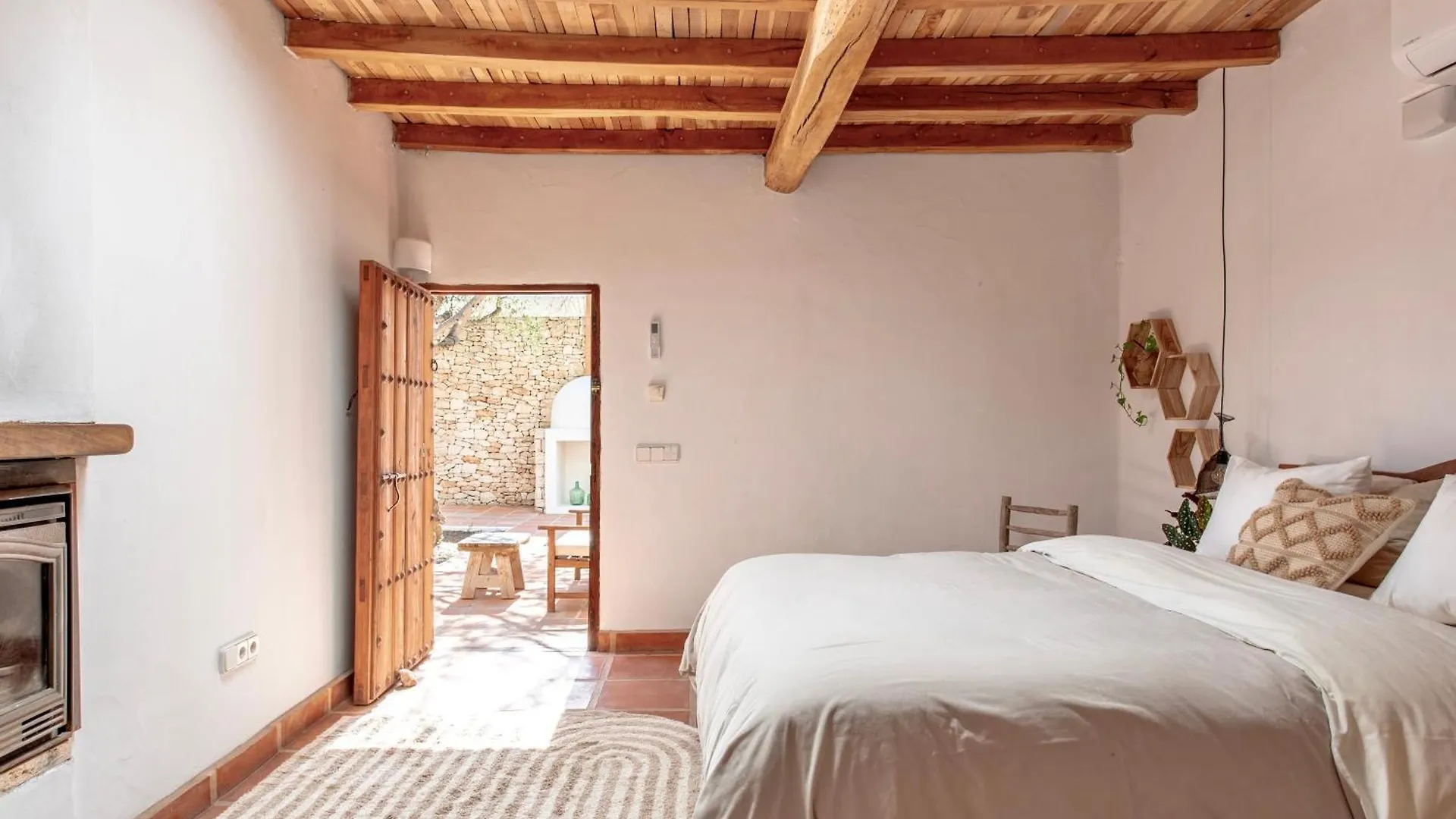 Villa Sa Tanca Ibiza Located Puig D'En Vall, 6B , Pool , Tennis Montecristo Spain